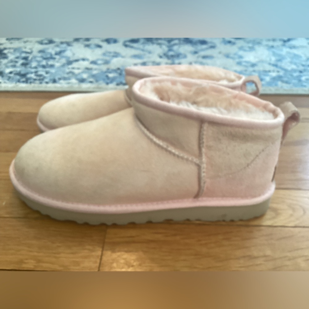 UGG Pink Short Shearling Lined Winter Boots - Picture 4 of 7